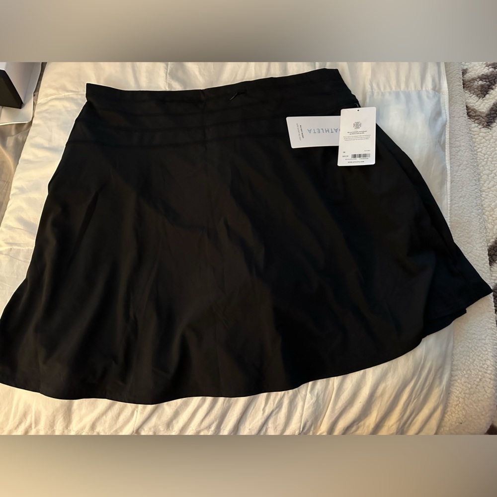 ATHLETA All Day Skort in Black
